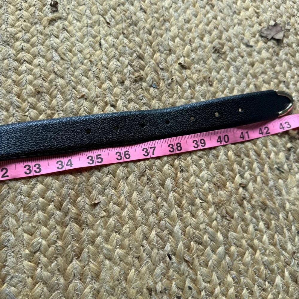 Vince Camuto Black Pebbled Belt Gold Hardware Metal Tip Size Large Western